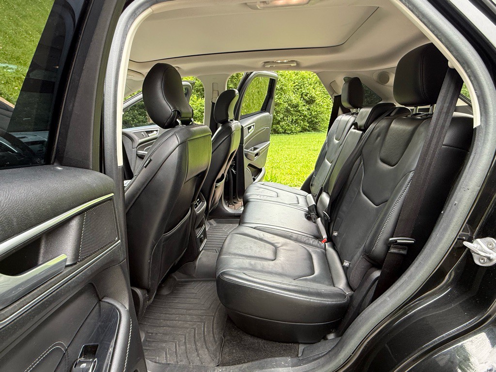 2015 Ford Edge Image 21