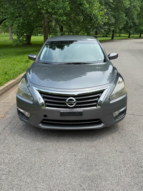 2014 Nissan Altima Image 2