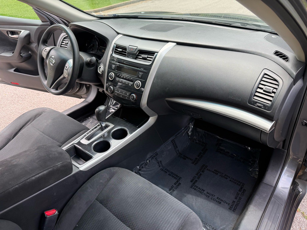 2014 Nissan Altima Image 15