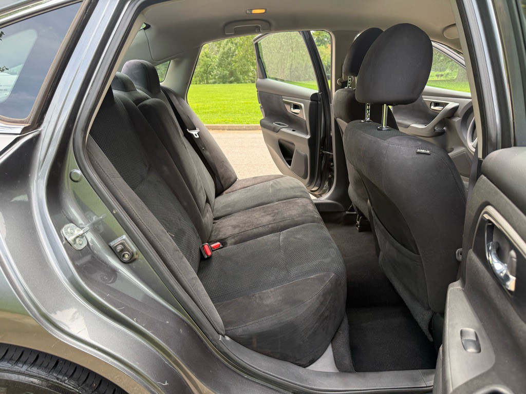 2014 Nissan Altima Image 19