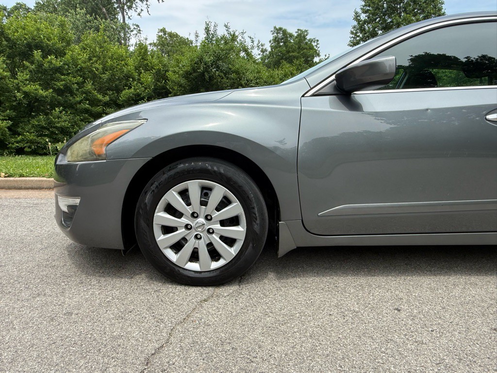 2014 Nissan Altima Image 24
