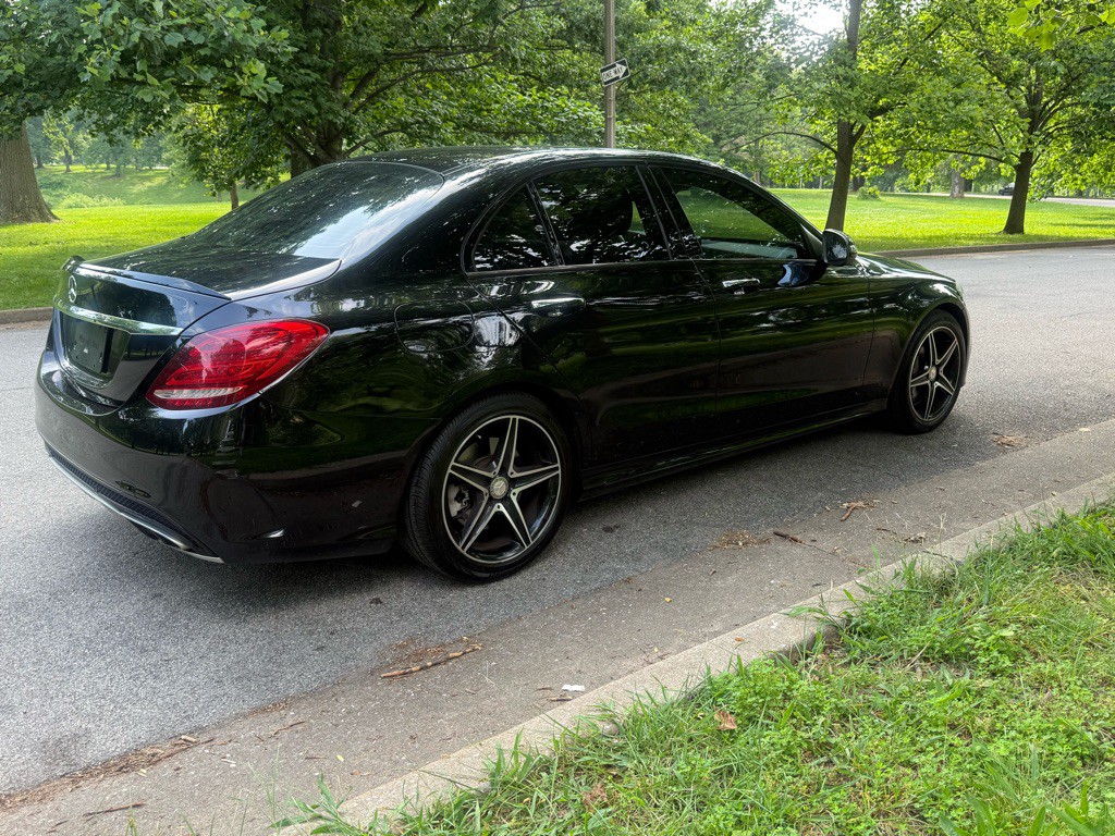 2016 Mercedes-Benz C-Class Image 7