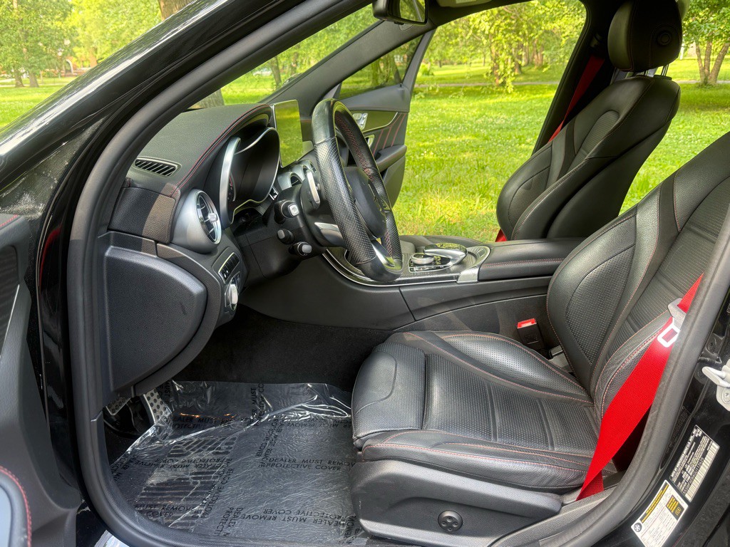 2016 Mercedes-Benz C-Class Image 10