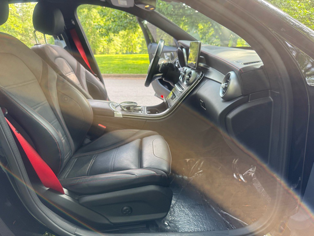 2016 Mercedes-Benz C-Class Image 12