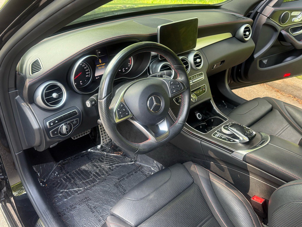 2016 Mercedes-Benz C-Class Image 13