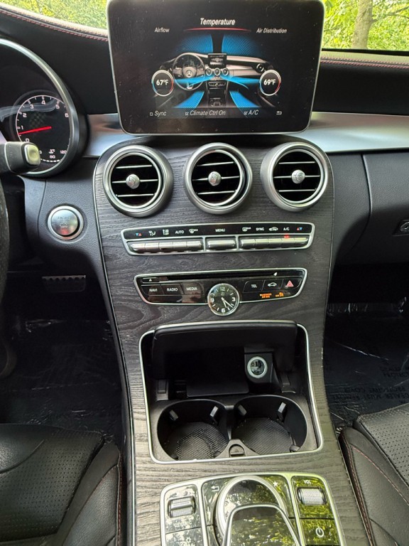 2016 Mercedes-Benz C-Class Image 18