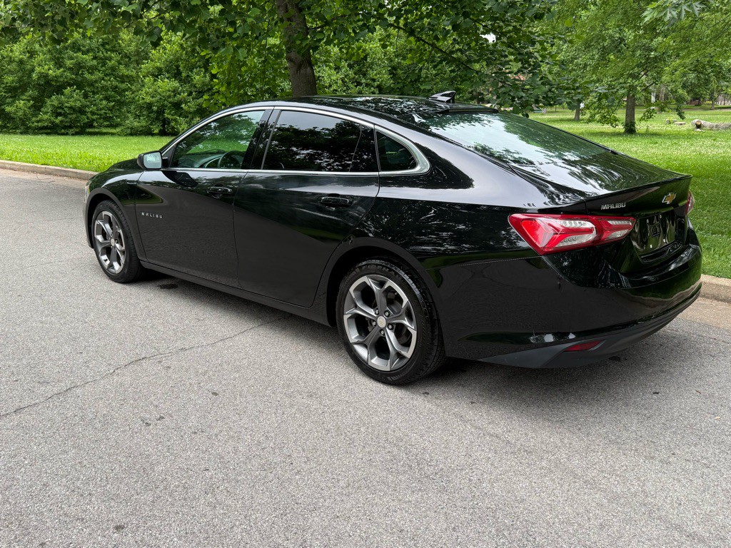 2021 Chevrolet Malibu Image 9