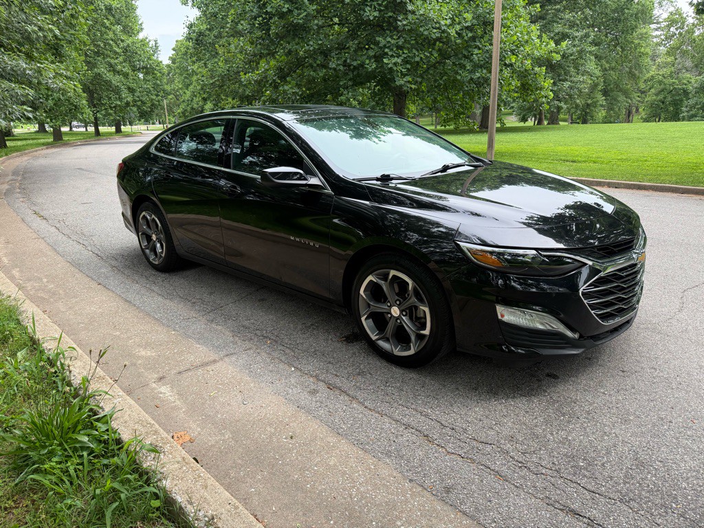 2021 Chevrolet Malibu Image 4