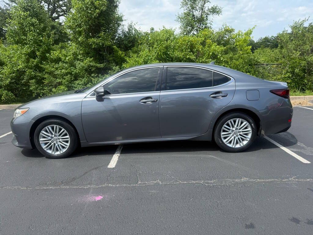 2014 Lexus ES Image 6