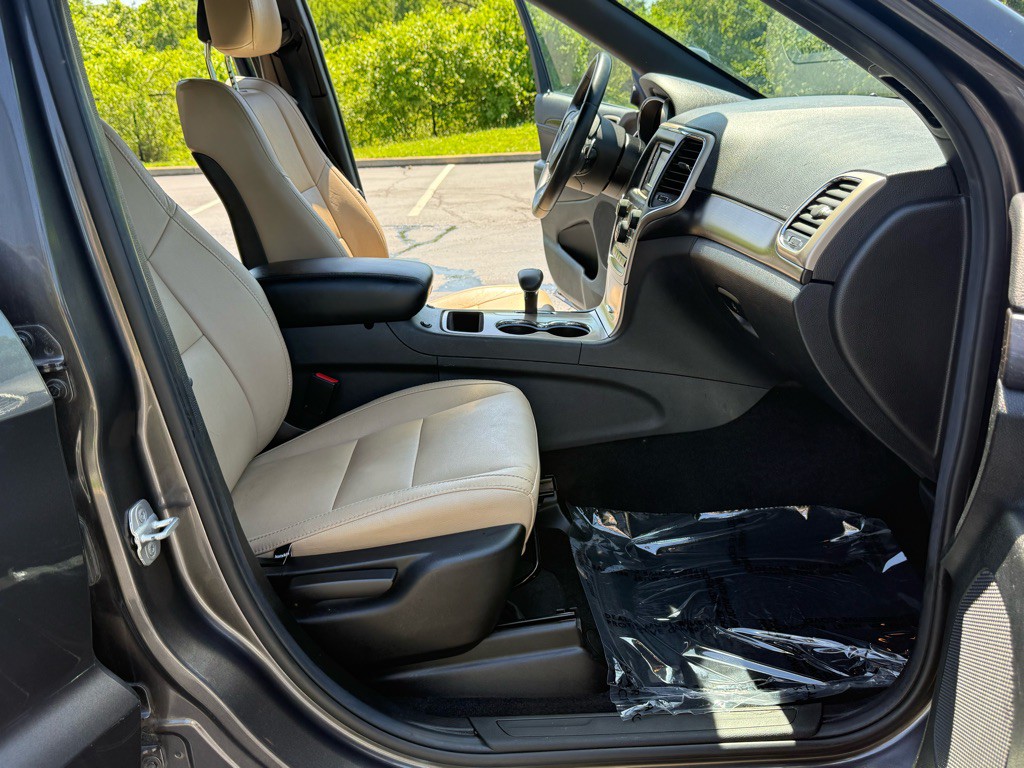 2014 Jeep Grand Cherokee Image 12