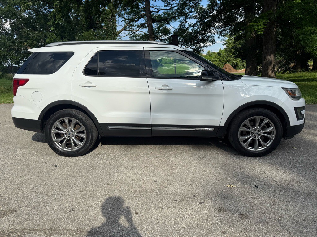 2016 Ford Explorer Image 6
