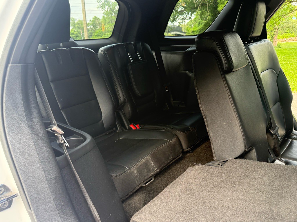 2016 Ford Explorer Image 15