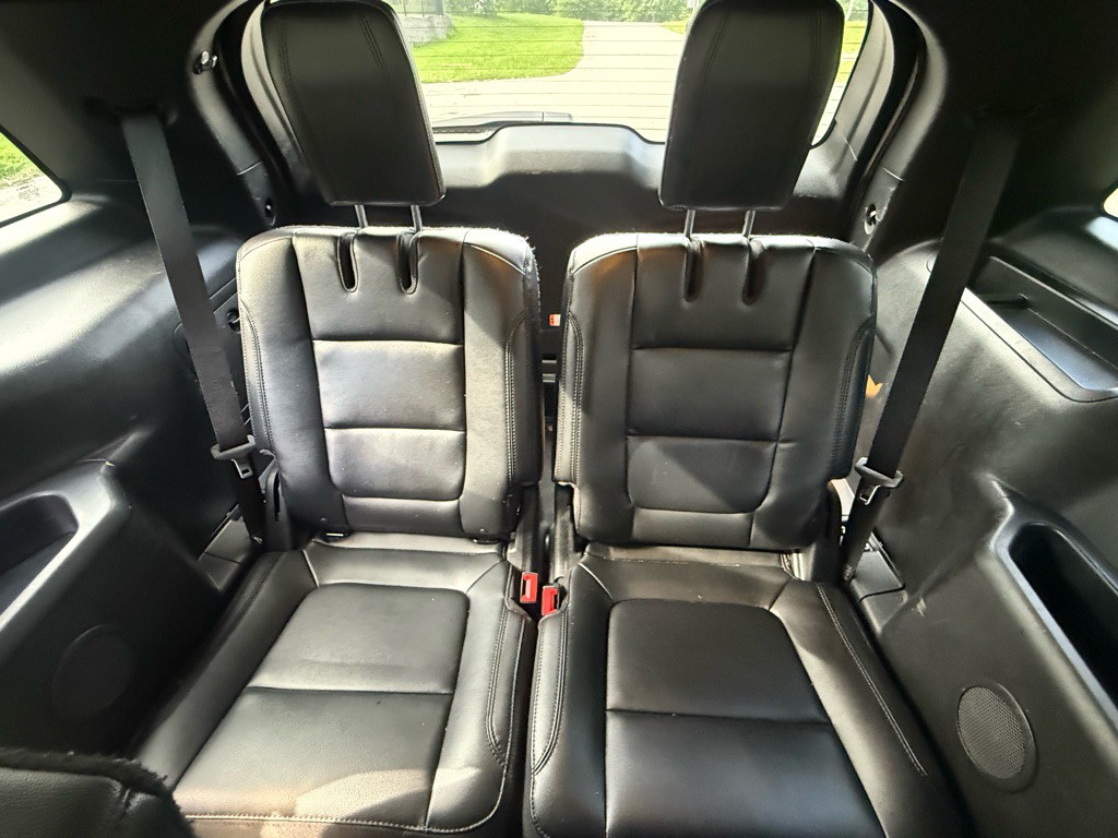 2016 Ford Explorer Image 21