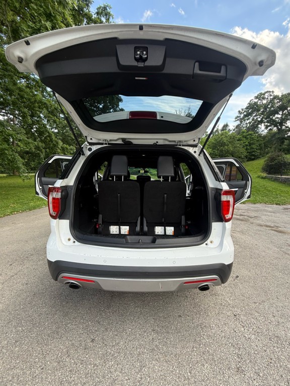 2016 Ford Explorer Image 23