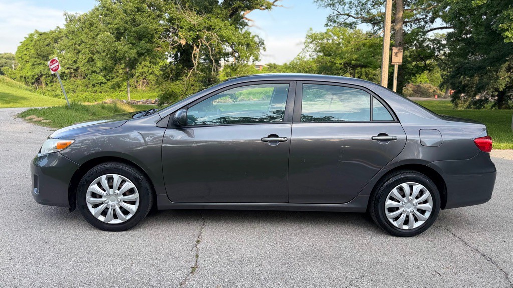 2012 Toyota Corolla Image 3