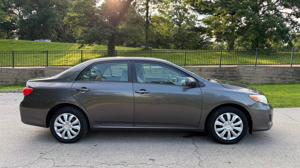 2012 Toyota Corolla Image 6