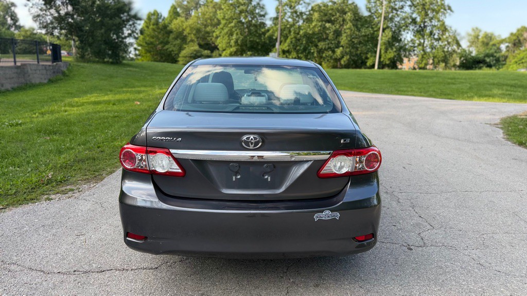 2012 Toyota Corolla Image 7