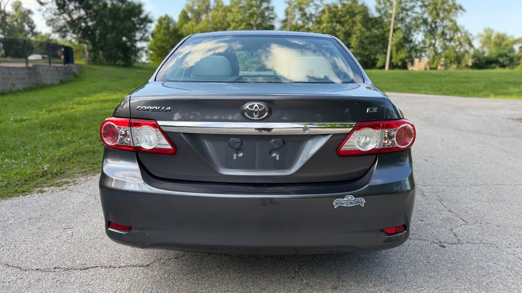 2012 Toyota Corolla Image 8
