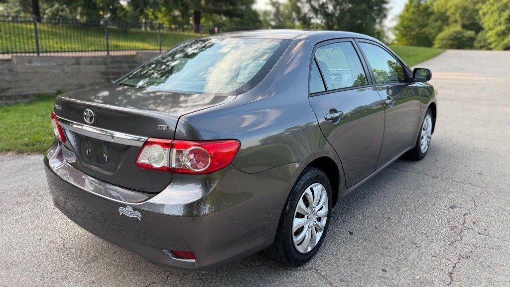 2012 Toyota Corolla Image 9