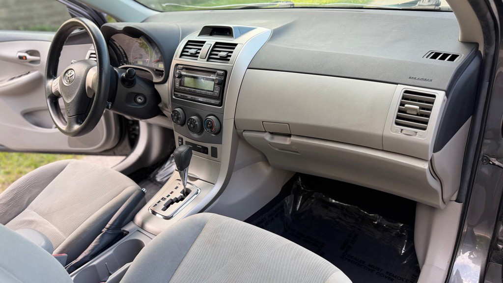 2012 Toyota Corolla Image 15