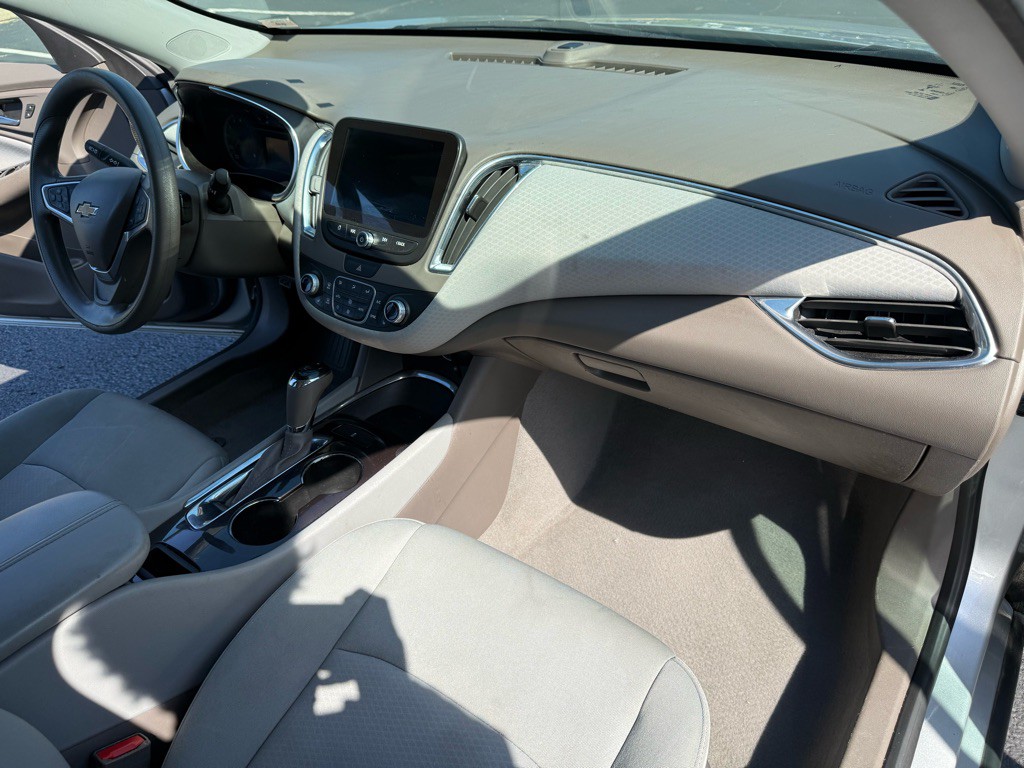 2019 Chevrolet Malibu Image 15
