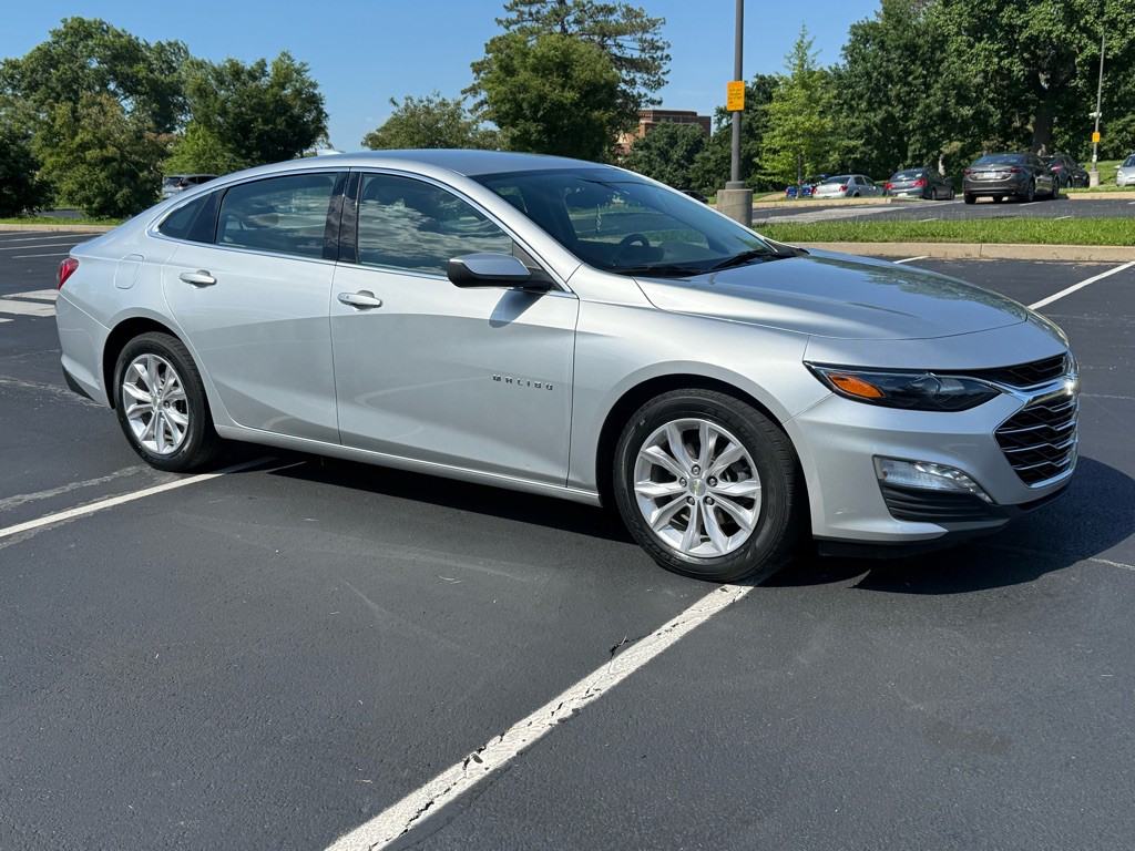 2019 Chevrolet Malibu Image 4