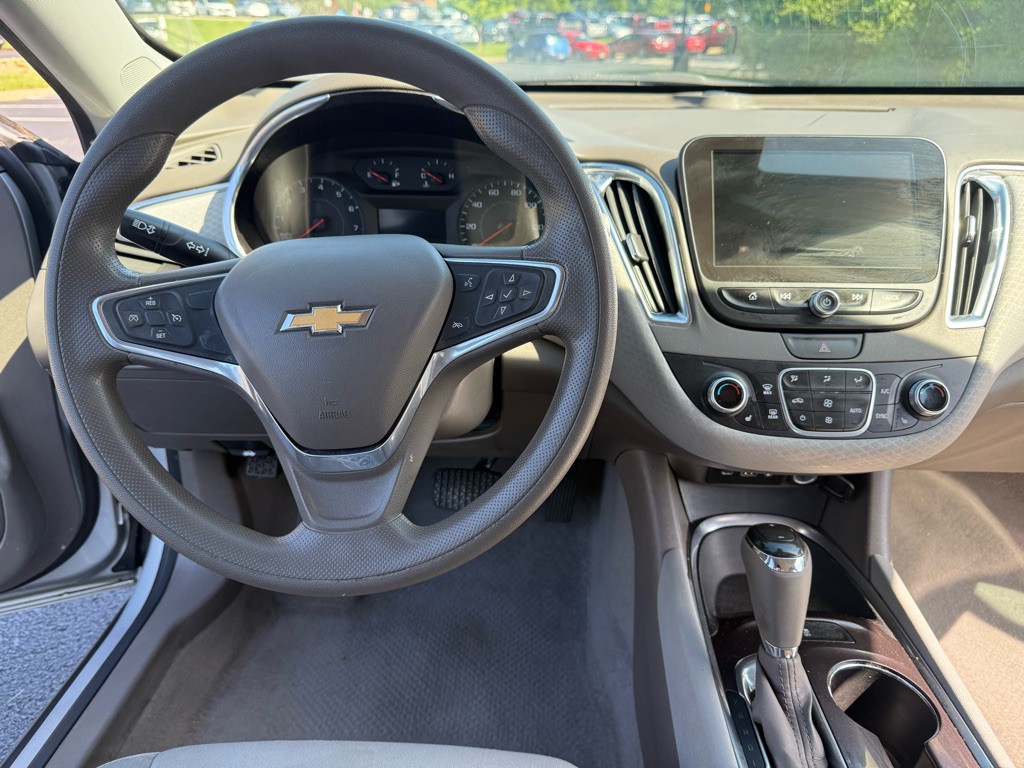 2019 Chevrolet Malibu Image 11