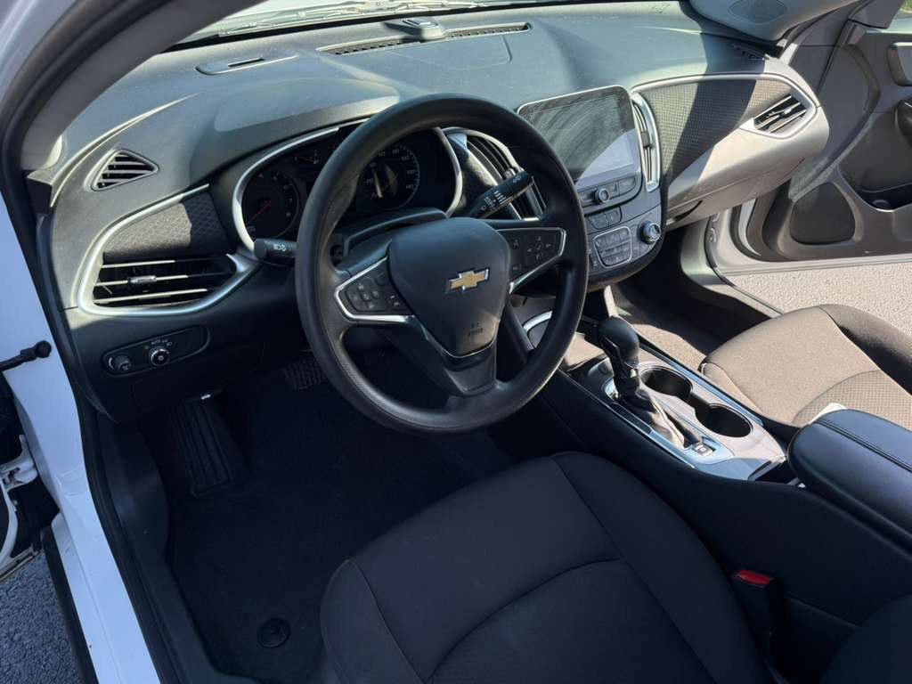 2023 Chevrolet Malibu Image 9