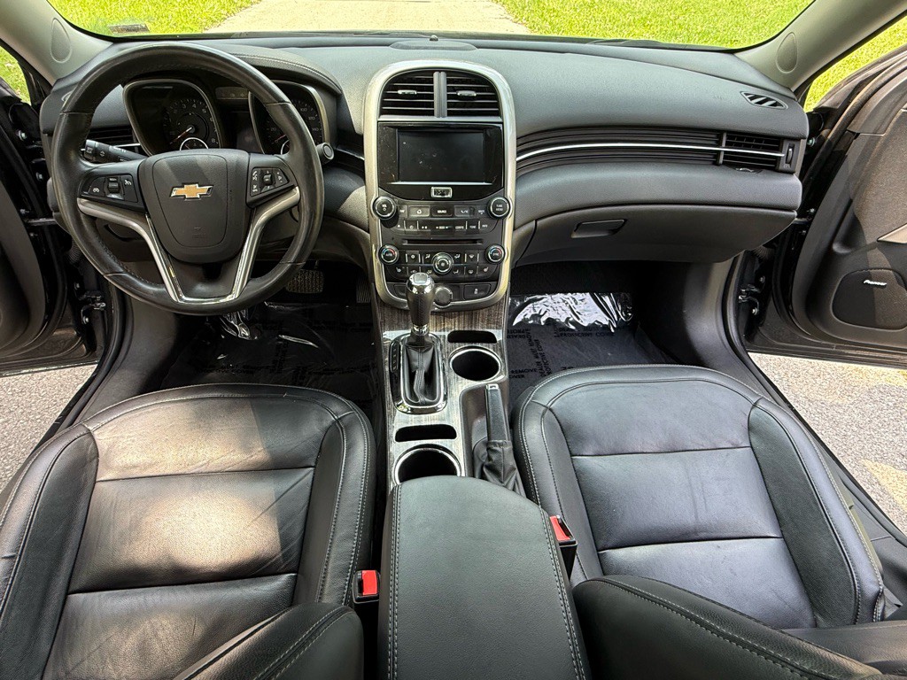 2015 Chevrolet Malibu Image 8