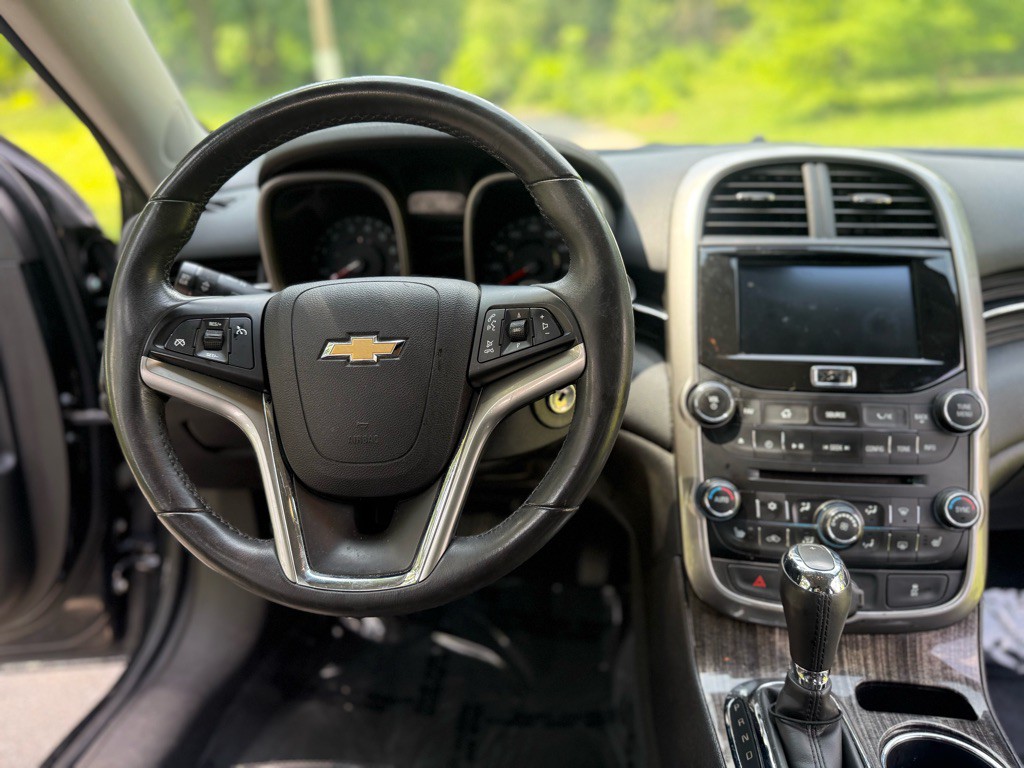 2015 Chevrolet Malibu Image 13