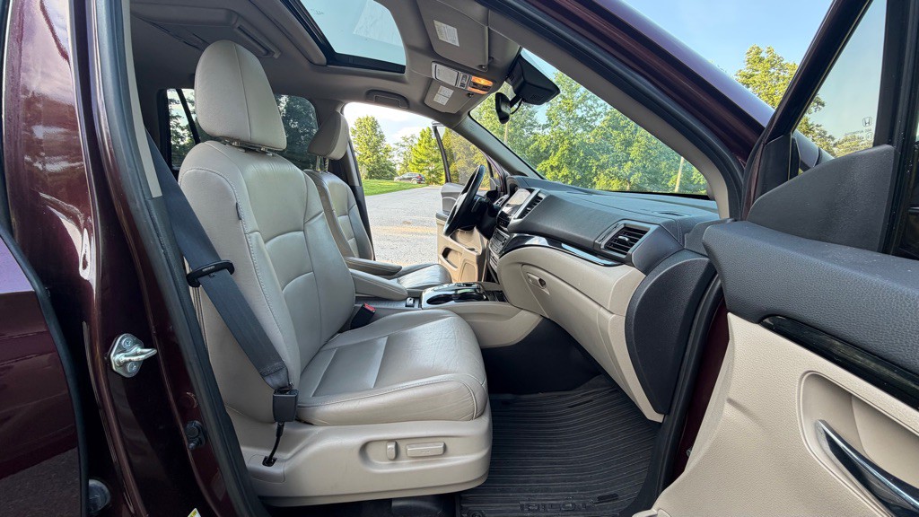 2016 Honda Pilot Image 12