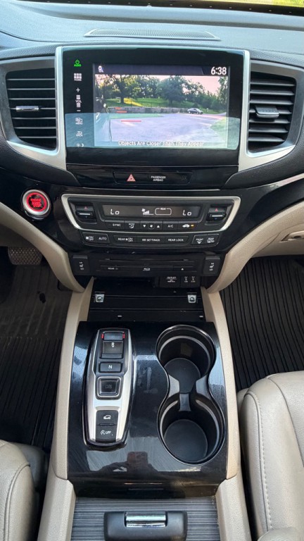 2016 Honda Pilot Image 17