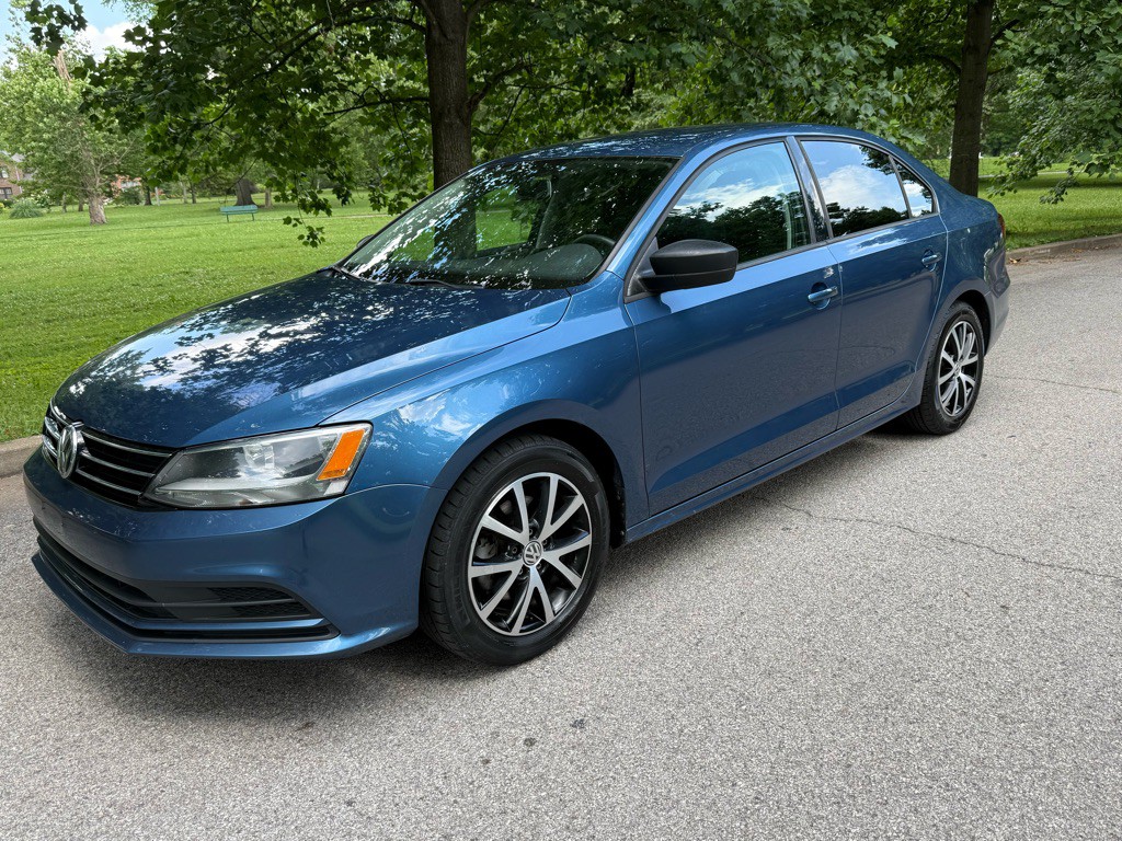 2016 Volkswagen Jetta Image 1
