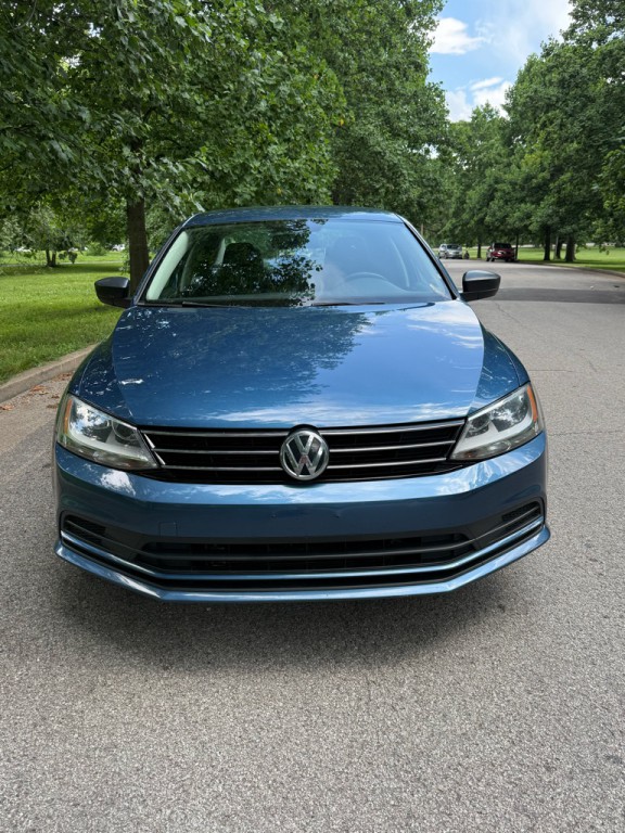 2016 Volkswagen Jetta Image 2