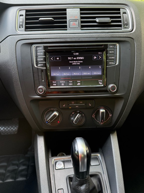 2016 Volkswagen Jetta Image 18