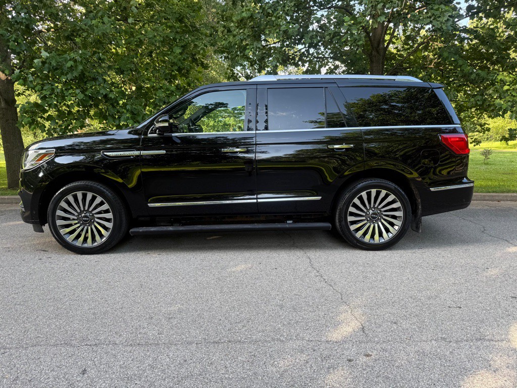 2018 Lincoln Navigator Image 3