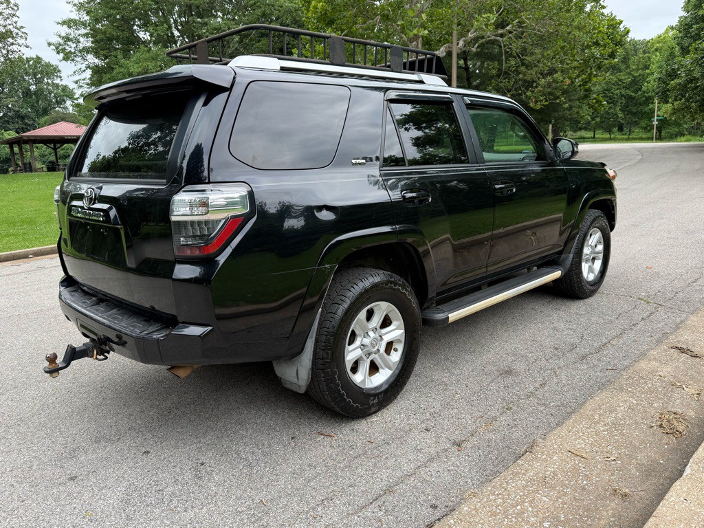 2016 Toyota 4Runner Image 7