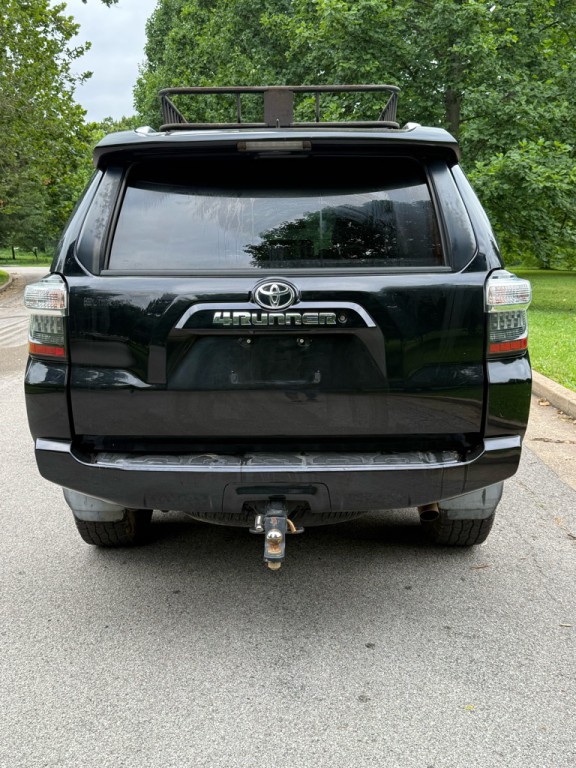 2016 Toyota 4Runner Image 8