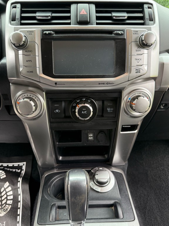 2016 Toyota 4Runner Image 14