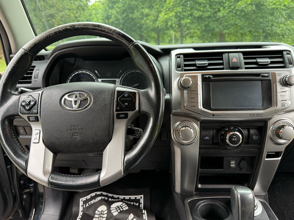2016 Toyota 4Runner Image 17