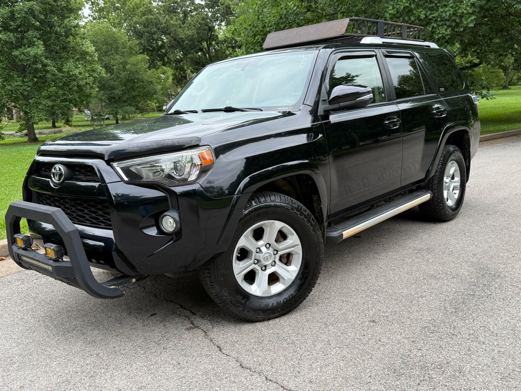 2016 Toyota 4Runner Image 23