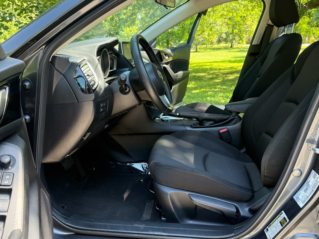 2016 Mazda Mazda3 Image 10