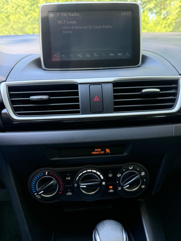 2016 Mazda Mazda3 Image 17