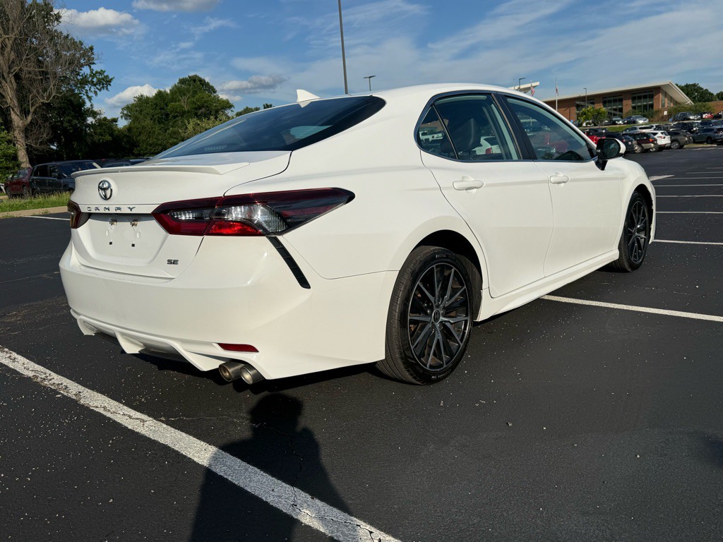 2021 Toyota Camry Image 7
