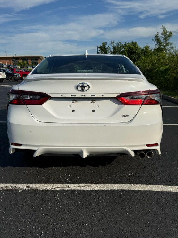 2021 Toyota Camry Image 8