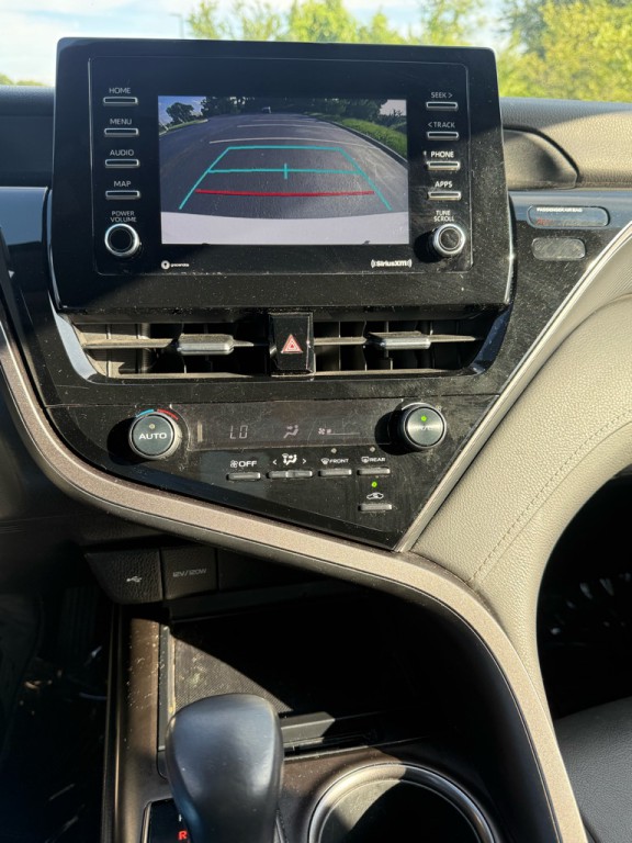 2021 Toyota Camry Image 19