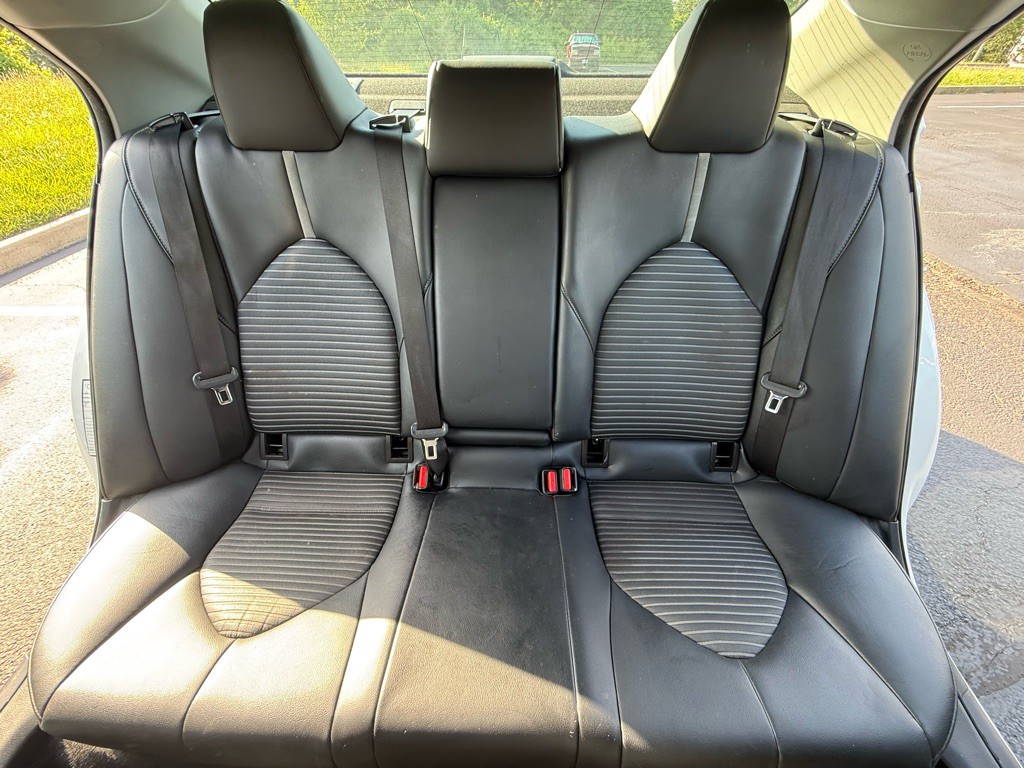 2021 Toyota Camry Image 21