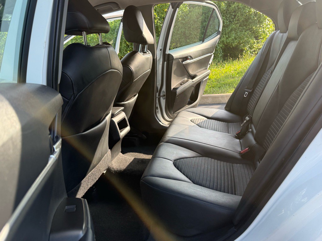 2021 Toyota Camry Image 22