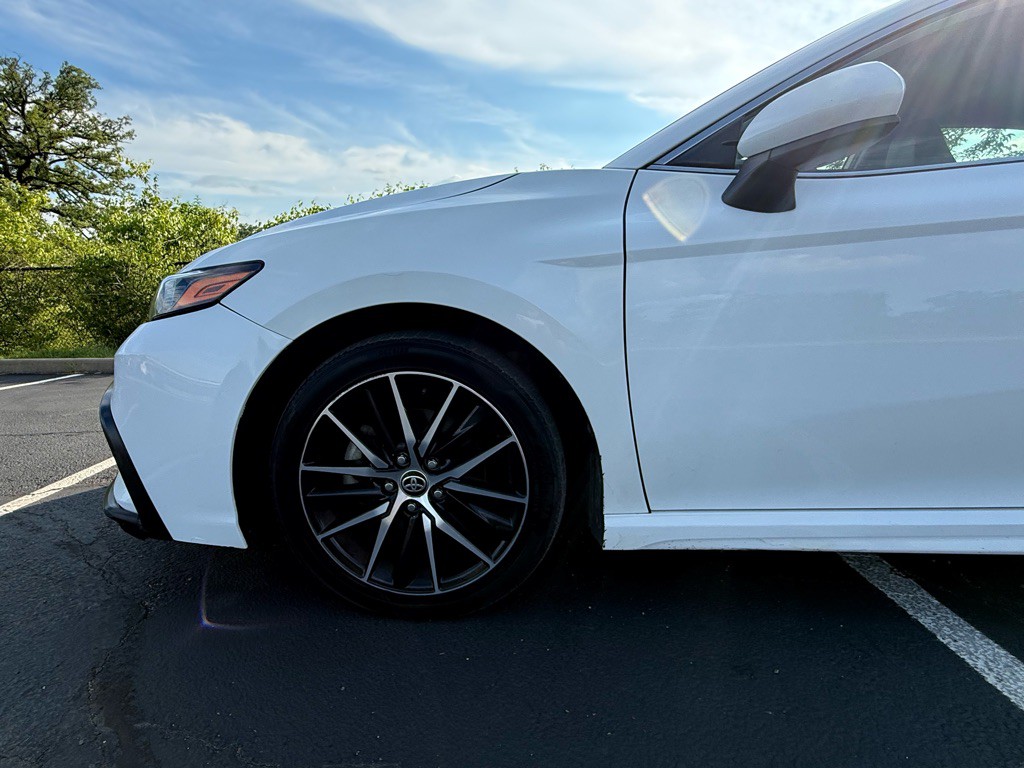 2021 Toyota Camry Image 24