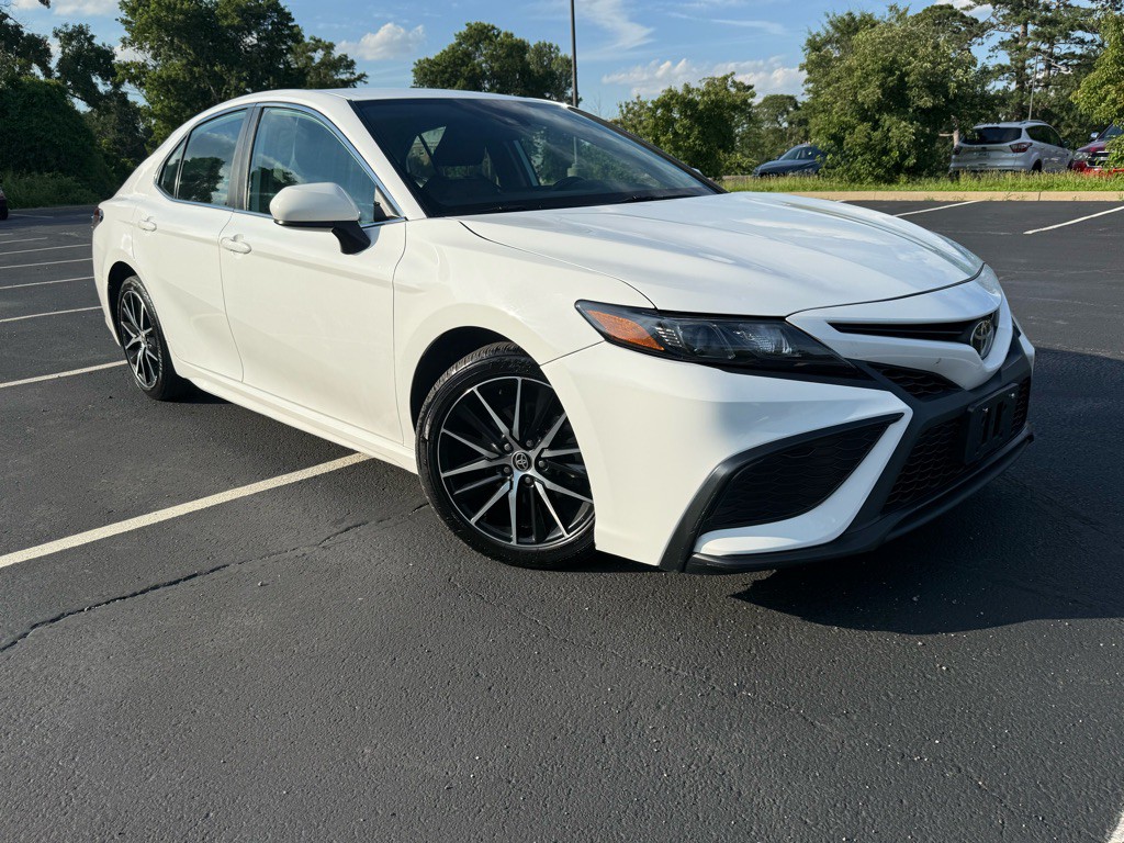 2021 Toyota Camry Image 25